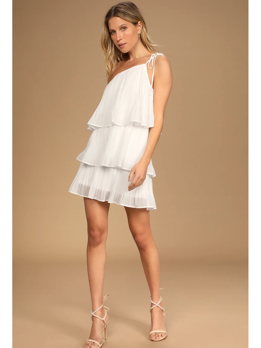 Lulu's Blowing Kisses White One-Shoulder Tiered Pleated Mini Dress Size Large